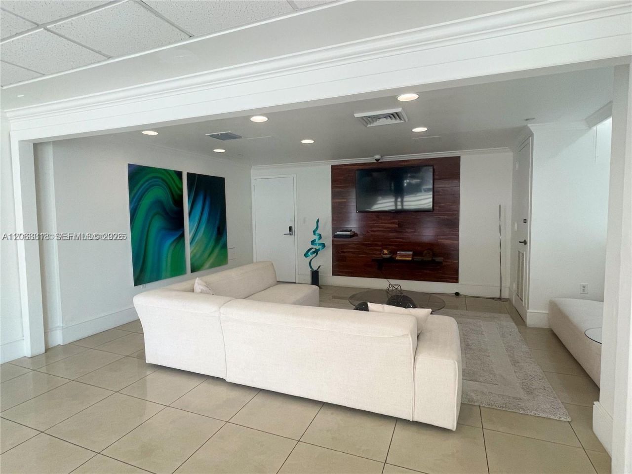 650 West Ave, Unit 1408, Miami Beach, FL 33139 Photo