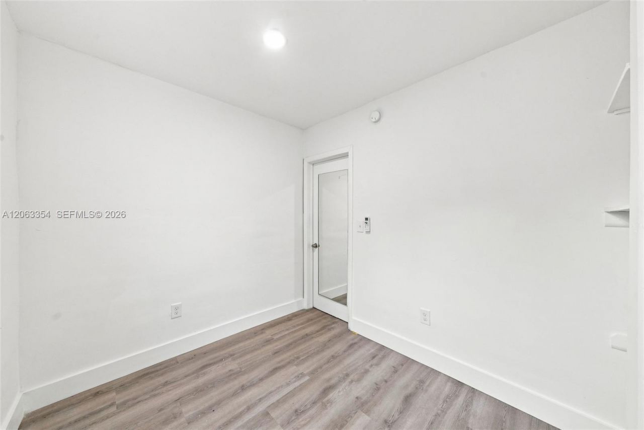 128 NW 9th Ave, Unit 4, Miami, FL 33128 Photo