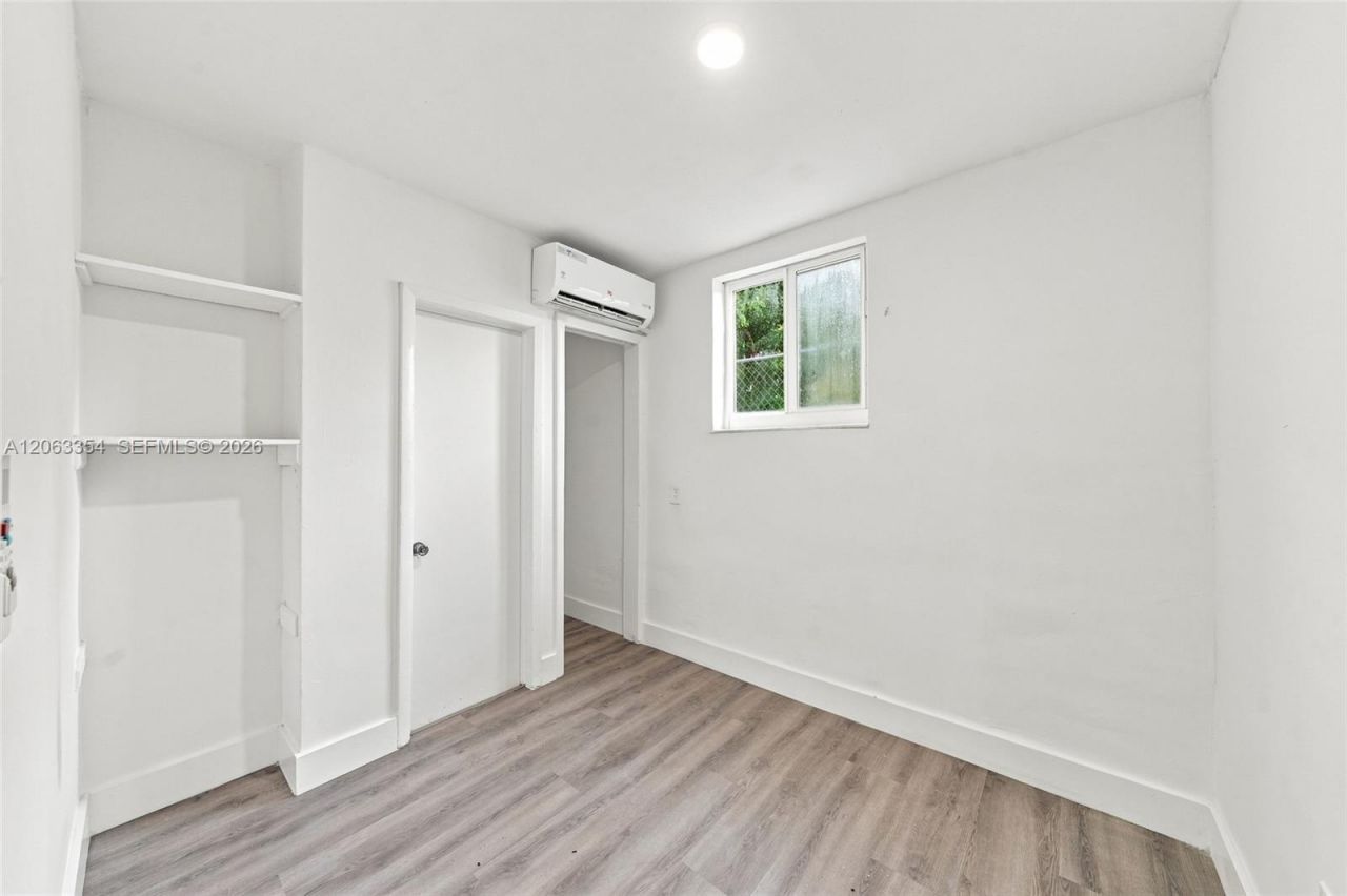128 NW 9th Ave, Unit 4, Miami, FL 33128 Photo