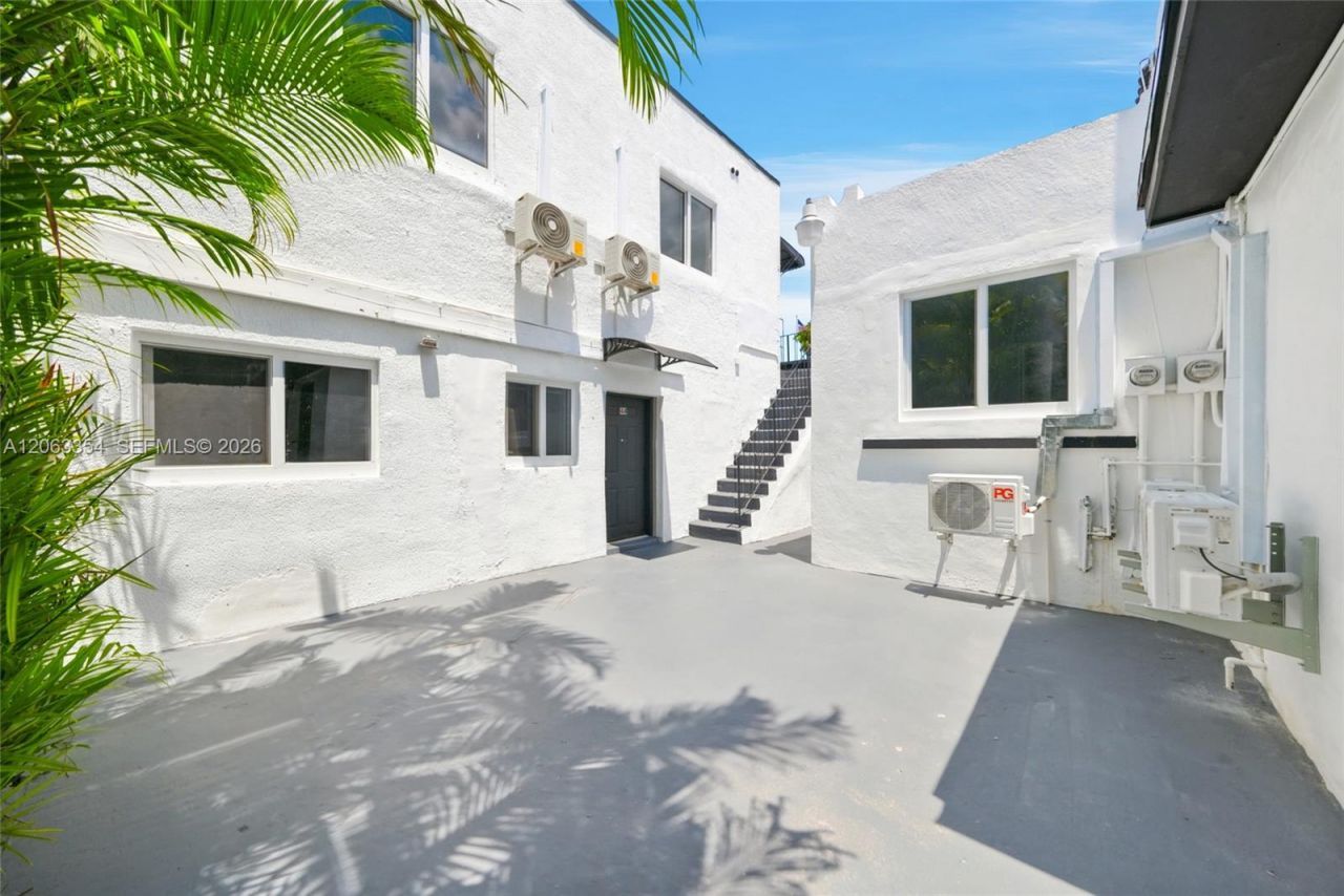 128 NW 9th Ave, Unit 4, Miami, FL 33128 Photo