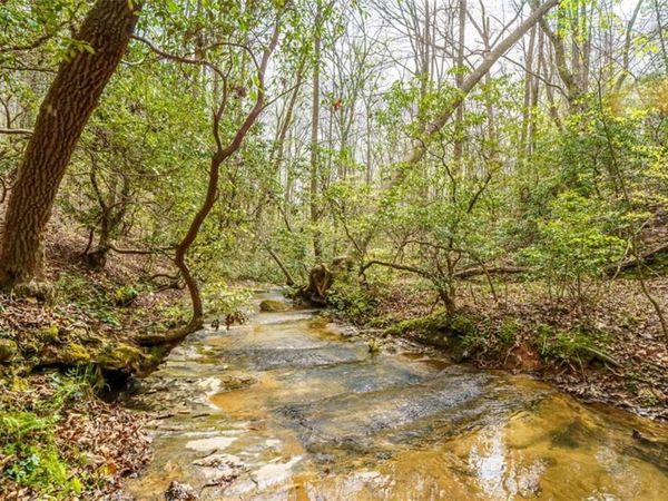 3467 Carver Mill Road , Talking Rock, GA 30175