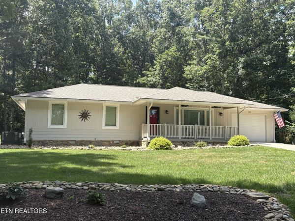 251 Lakewood Drive, Crossville, TN 38558