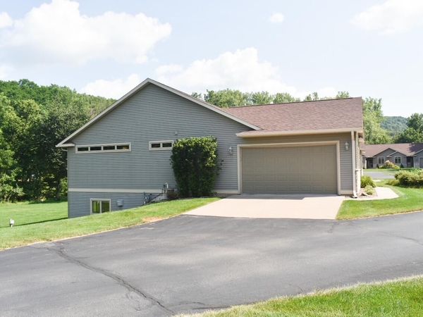 N3316 Miller Rd, La Crosse, WI 54601