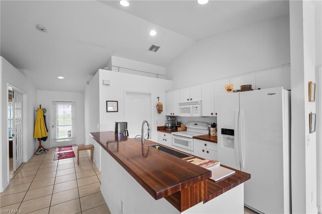 524 Tropicana Pkwy W, Cape Coral, FL 33993 Photo
