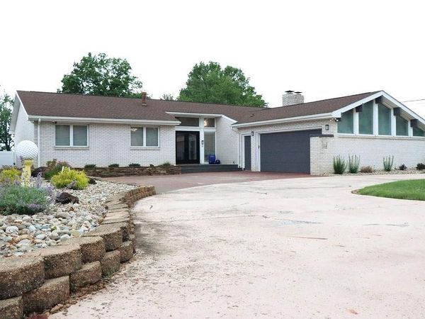 189 Highland Hills Drive, Follansbee, WV 26037