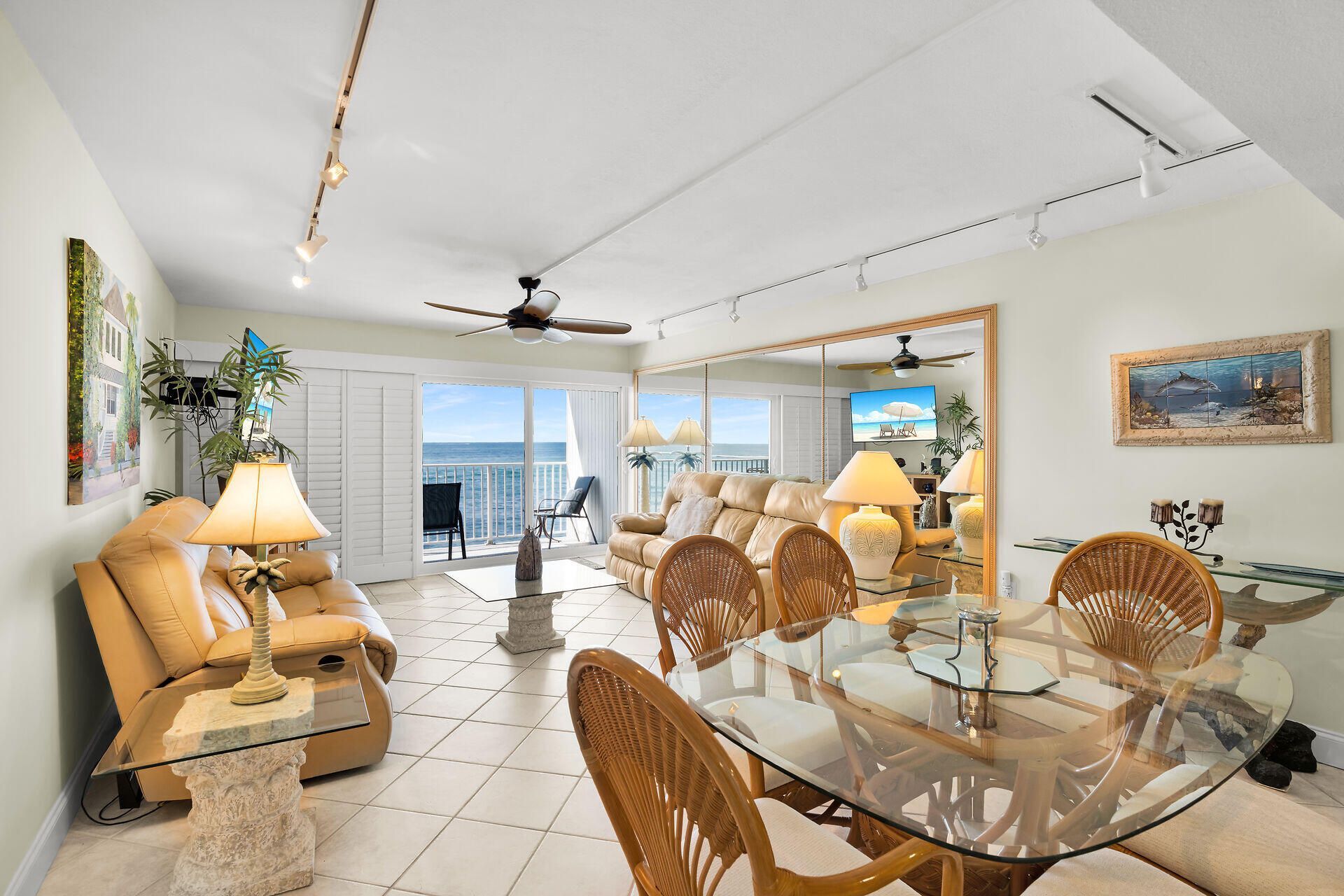 201 E Ocean Drive, Unit 208, Key Colony, FL 33051 Photo