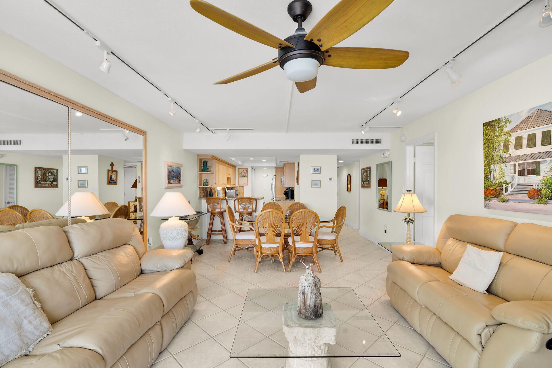 201 E Ocean Drive, Unit 208, Key Colony, FL 33051 Photo