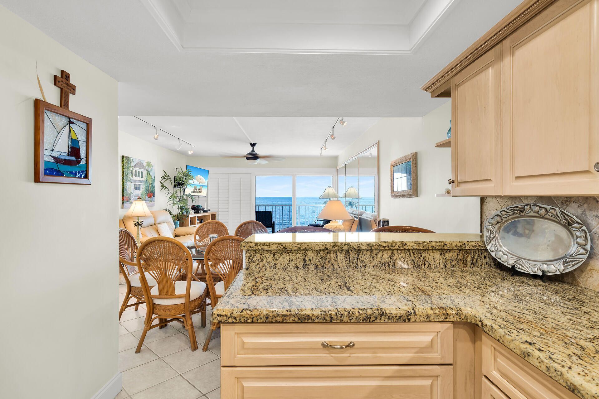 201 E Ocean Drive, Unit 208, Key Colony, FL 33051 Photo