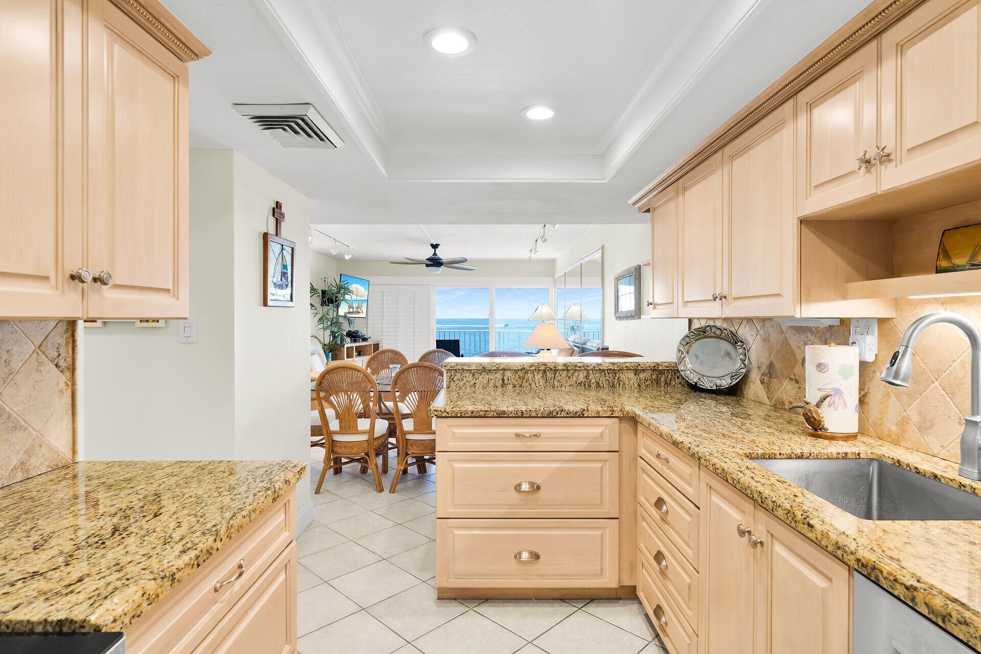 201 E Ocean Drive, Unit 208, Key Colony, FL 33051 Photo