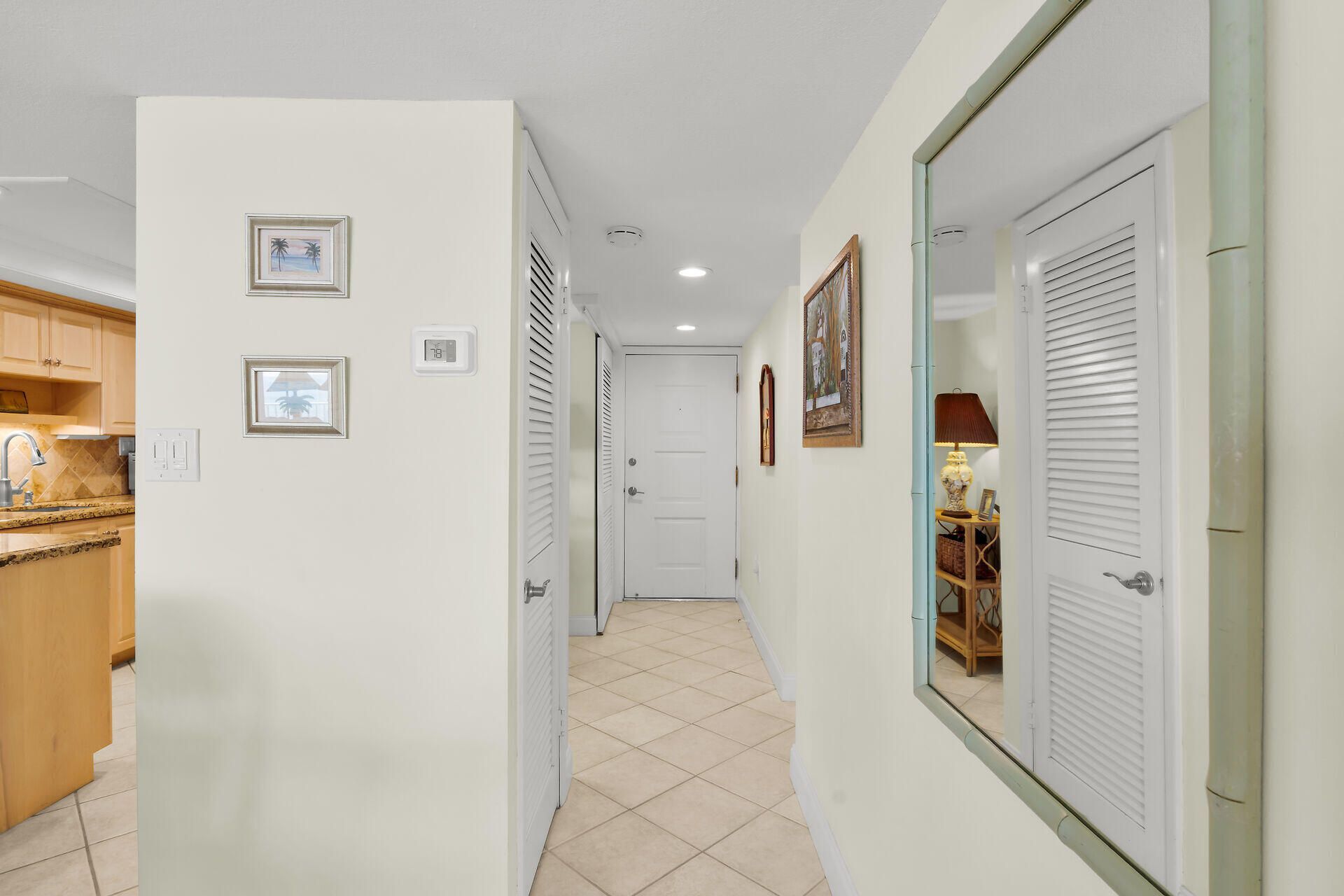 201 E Ocean Drive, Unit 208, Key Colony, FL 33051 Photo