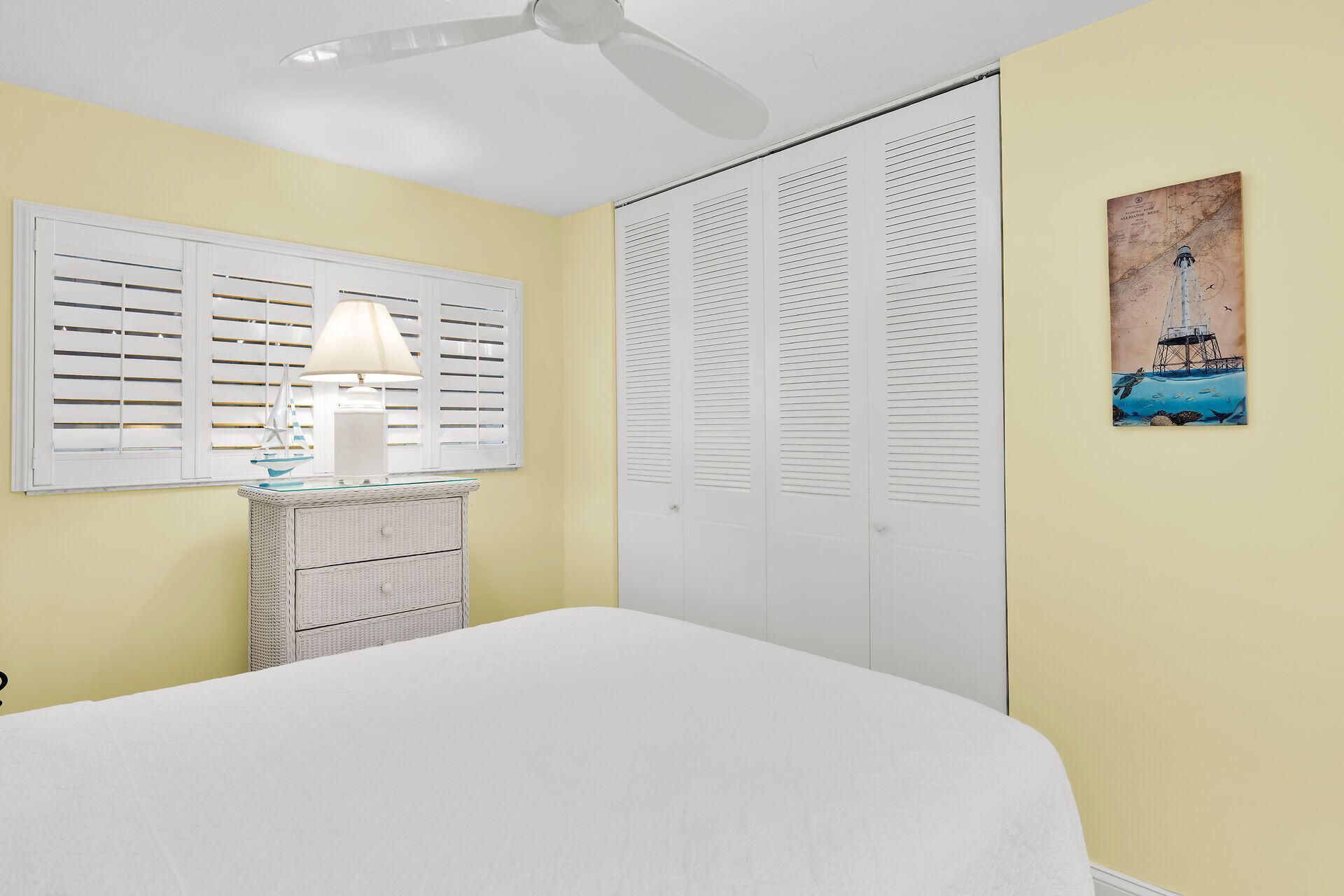201 E Ocean Drive, Unit 208, Key Colony, FL 33051 Photo