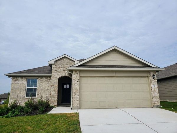 325 DARWIN PL, Lockhart, TX 78644