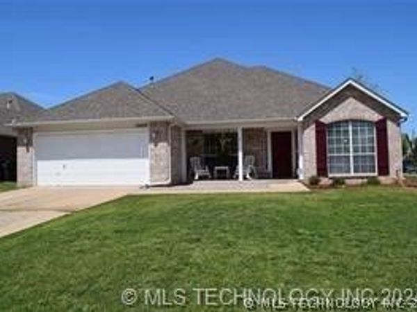 13609 E 90th Court North , Owasso, OK 74055