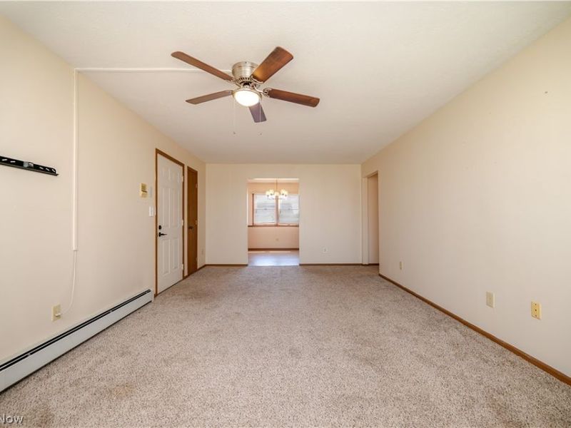 7357 Eisenhower Drive, Unit 6, Boardman, OH 44512 Photo 6