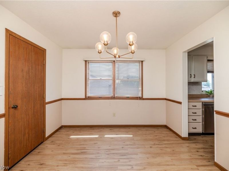 7357 Eisenhower Drive, Unit 6, Boardman, OH 44512 Photo 9