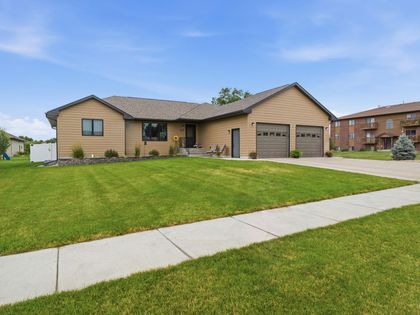 1529 Torrey Pines Ave Mitchell, SD 57301