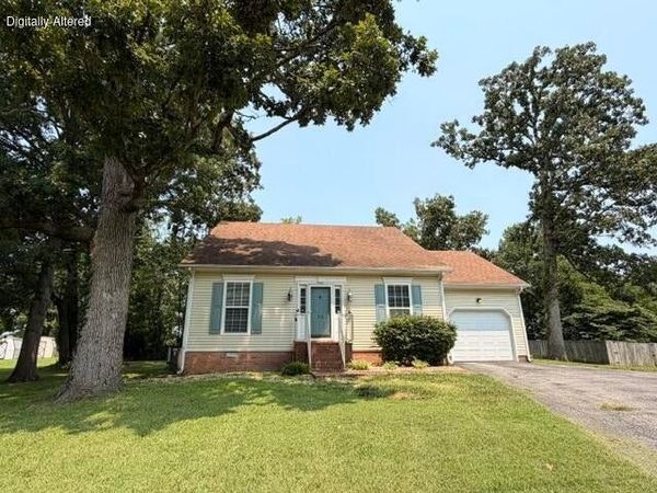 313 Dawn Dr , Hopkinsville, KY 42240
