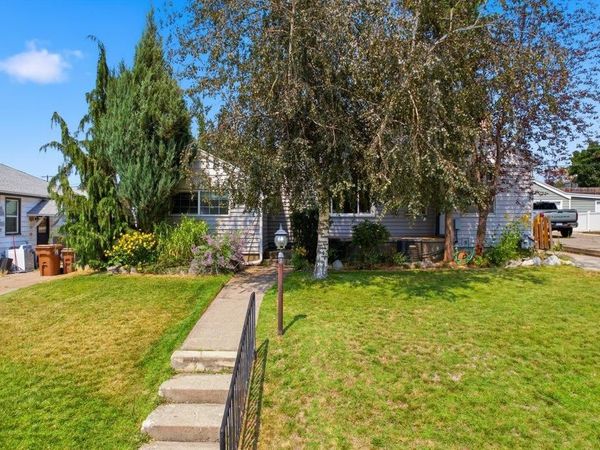 2804 W LONGFELLOW AVE. Ave, Spokane, WA 99205
