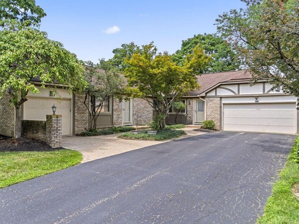1880 Fontenay Court, Columbus, OH 43235