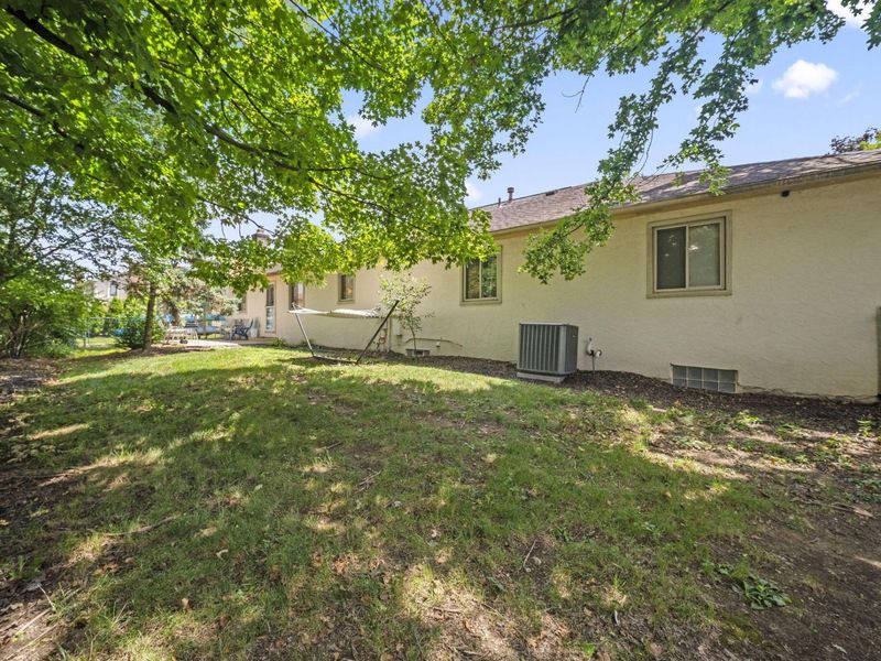 1880-1882 Fontenay Court, Columbus, OH 43235 Photo 55