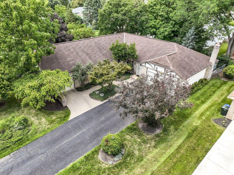1880-1882 Fontenay Court, Columbus, OH 43235 Photo 66