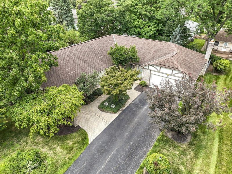 1880-1882 Fontenay Court, Columbus, OH 43235 Photo 67