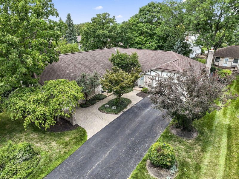 1880-1882 Fontenay Court, Columbus, OH 43235 Photo 68