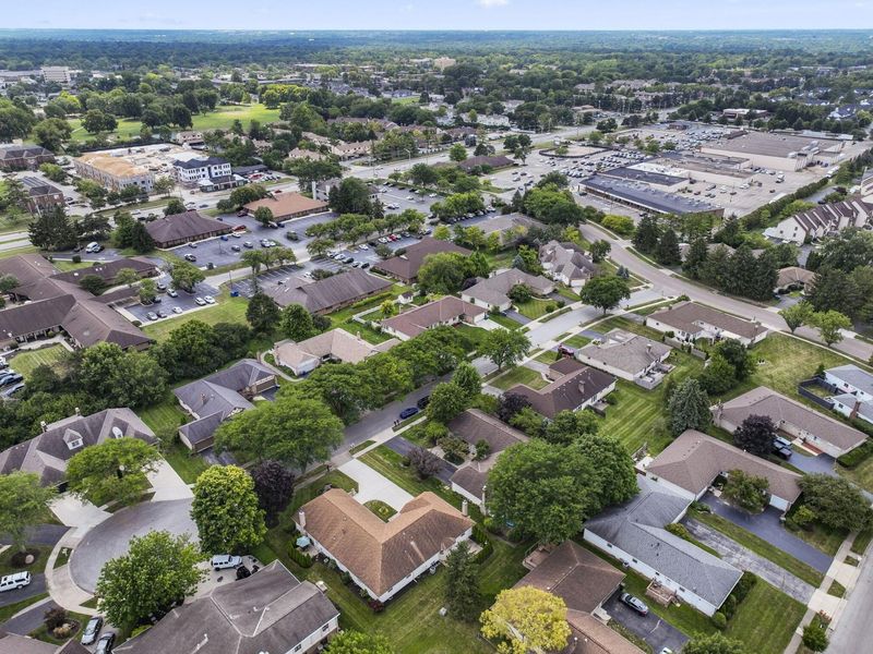 1880-1882 Fontenay Court, Columbus, OH 43235 Photo 81