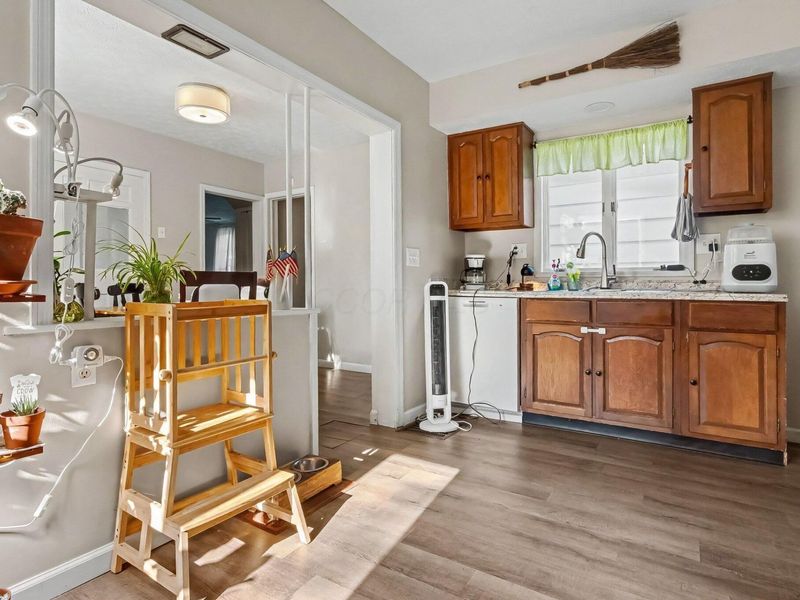 527 E 4th Street, Marysville, OH 43040 Photo 8