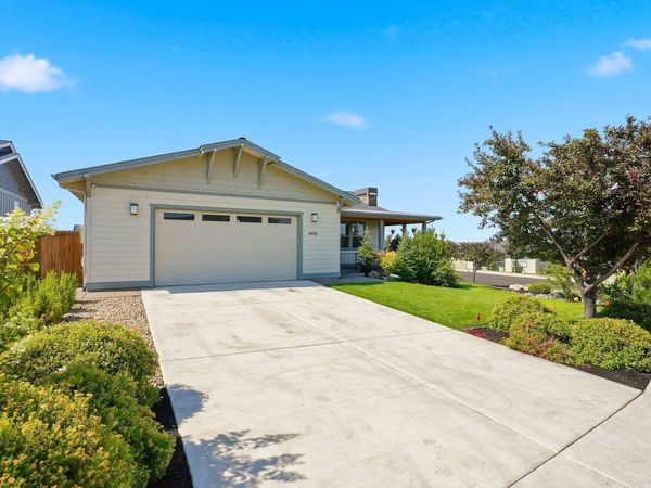 4496 SW Zenith Avenue, Redmond, OR 97756