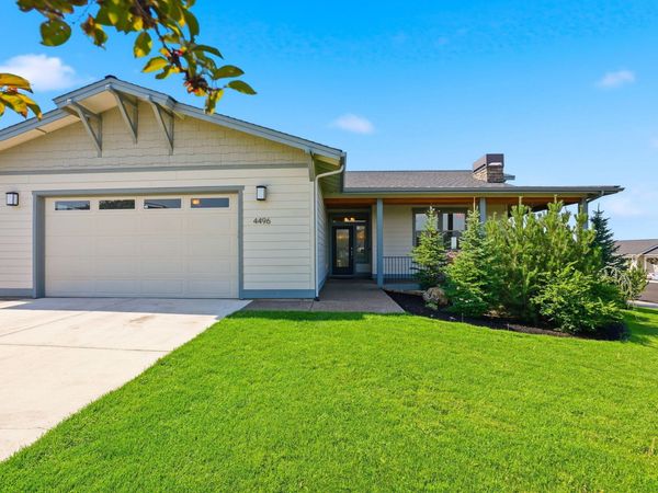 4496 SW Zenith Avenue, Redmond, OR 97756