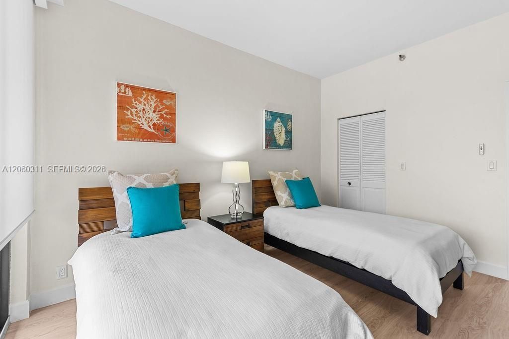 251 Crandon Blvd, Unit 325, Key Biscayne, FL 33149 Photo