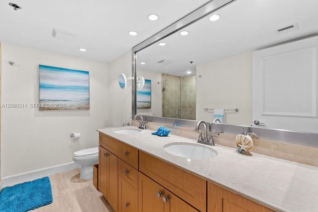 251 Crandon Blvd, Unit 325, Key Biscayne, FL 33149 Photo