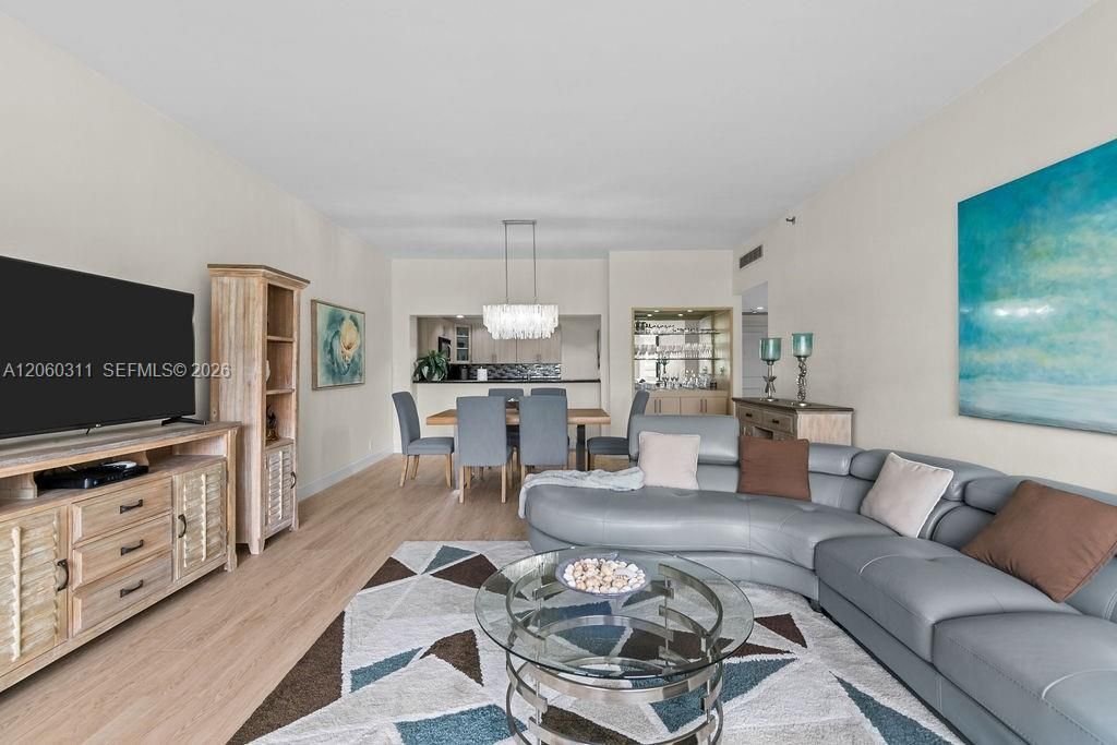251 Crandon Blvd, Unit 325, Key Biscayne, FL 33149 Photo
