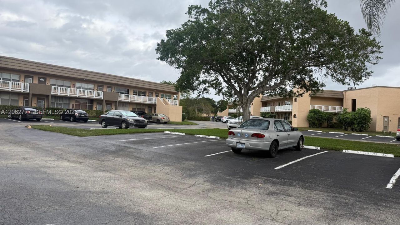 9081 Sunrise Lakes Blvd , Unit 105, Sunrise, FL 33322 Photo