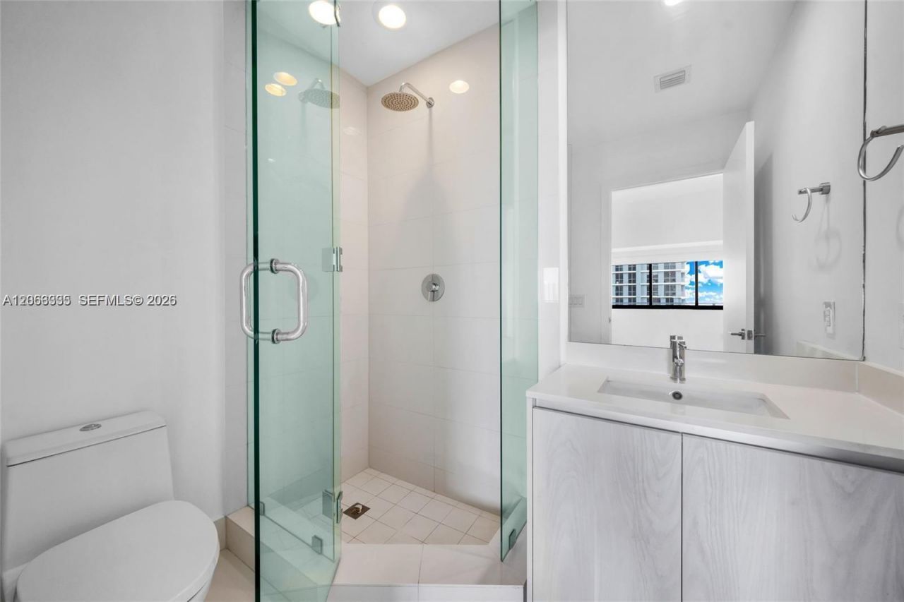 480 NE 31st St , Unit 2003, Miami, FL 33137 Photo