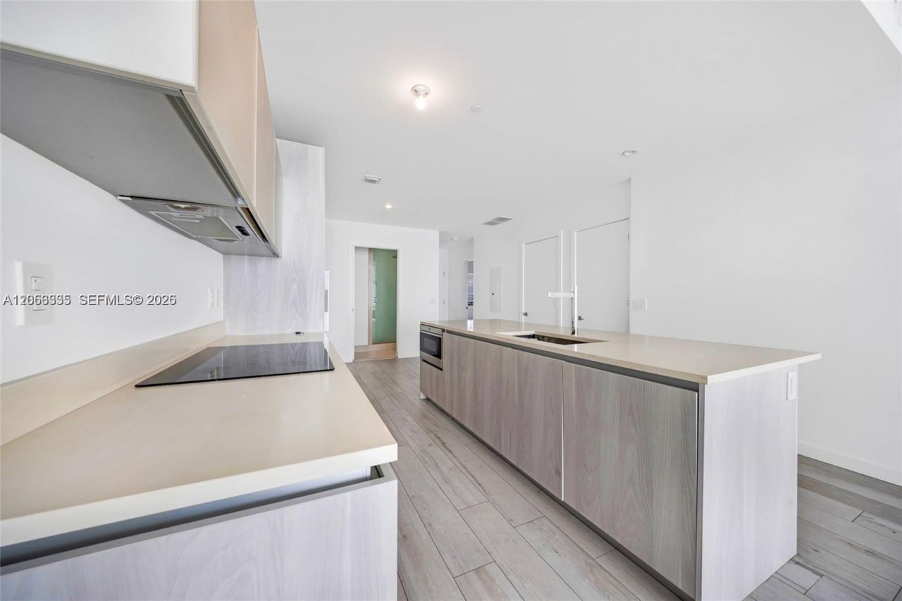 480 NE 31st St , Unit 2003, Miami, FL 33137 Photo