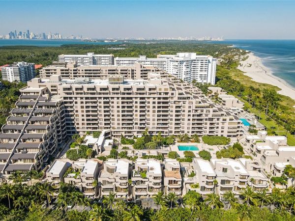 201 Crandon Blvd , Unit 530, Key Biscayne, FL 33149