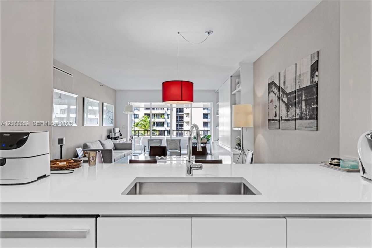201 Crandon Blvd , Unit 530, Key Biscayne, FL 33149 Photo