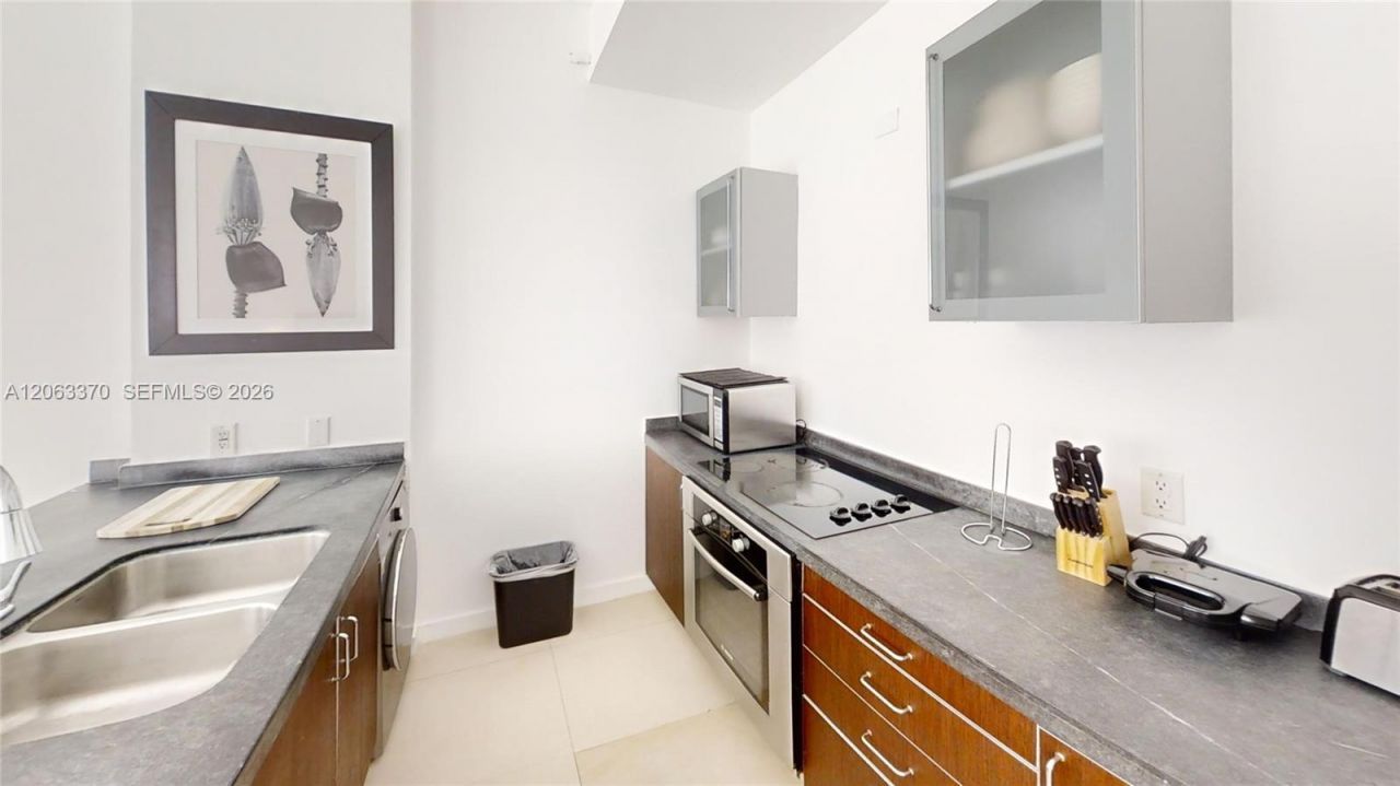 130 3rd St, Unit 104, Miami Beach, FL 33139 Photo