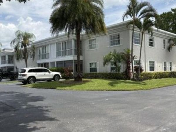 6471 Bay Club Drive, Unit 3, Fort Lauderdale, FL 33308