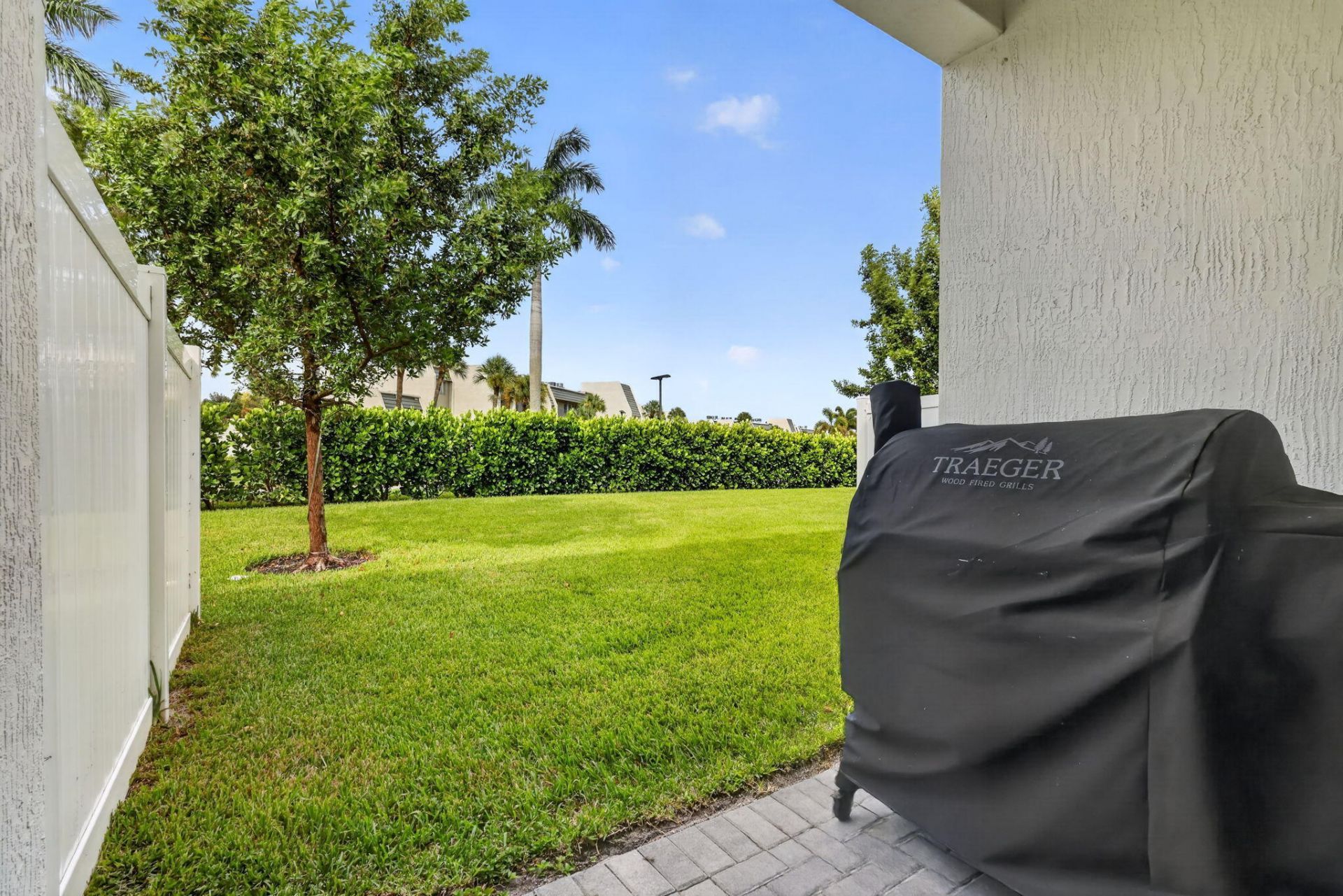 4168 Lagoon Shore Drive, Lake Worth, FL 33467 Photo