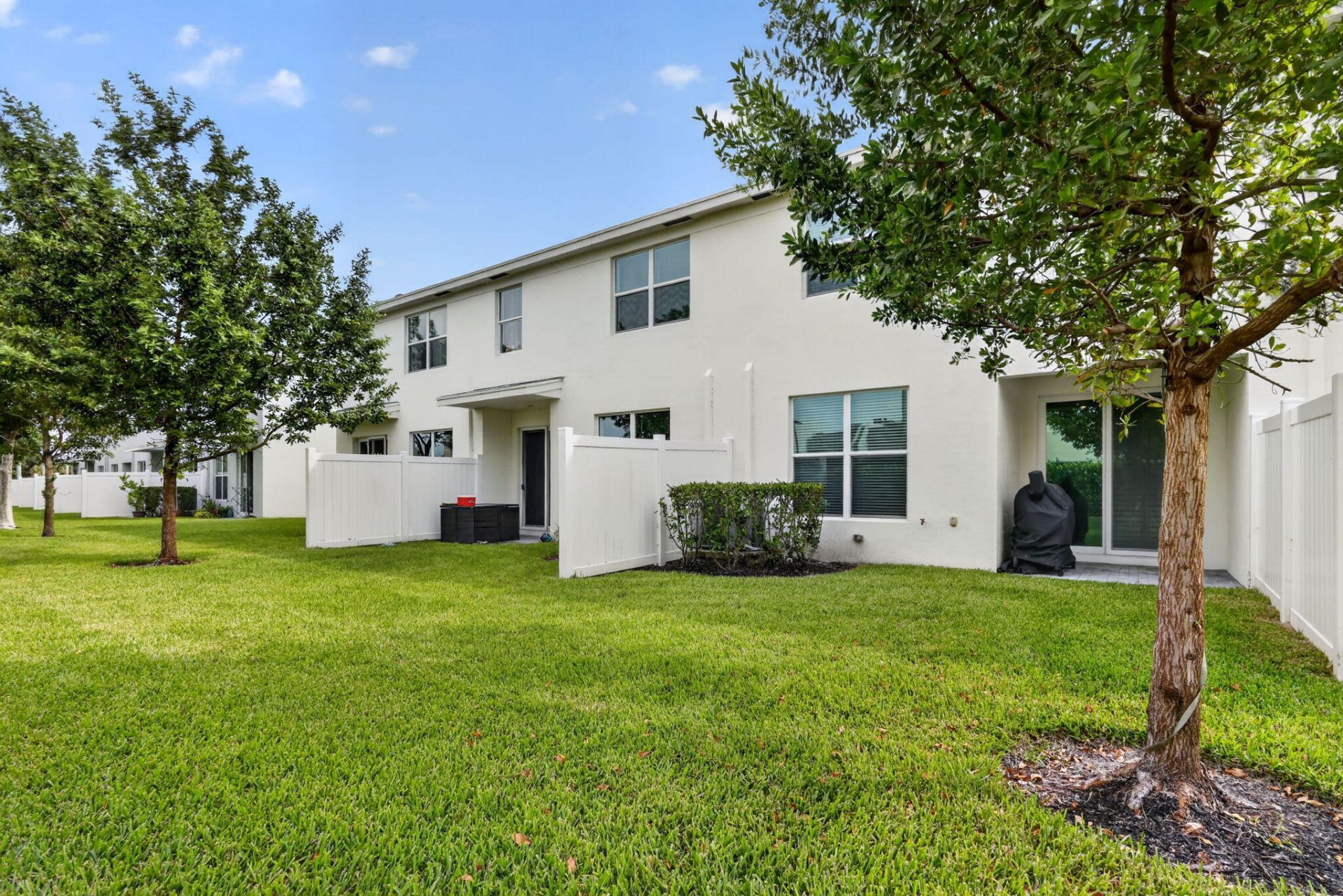 4168 Lagoon Shore Drive, Lake Worth, FL 33467 Photo