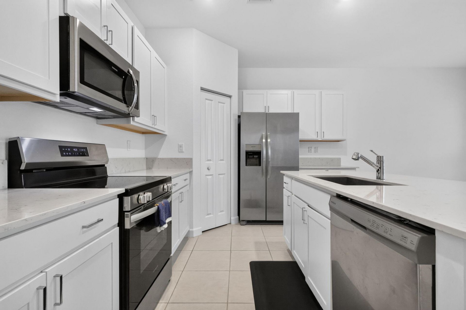 4168 Lagoon Shore Drive, Lake Worth, FL 33467 Photo