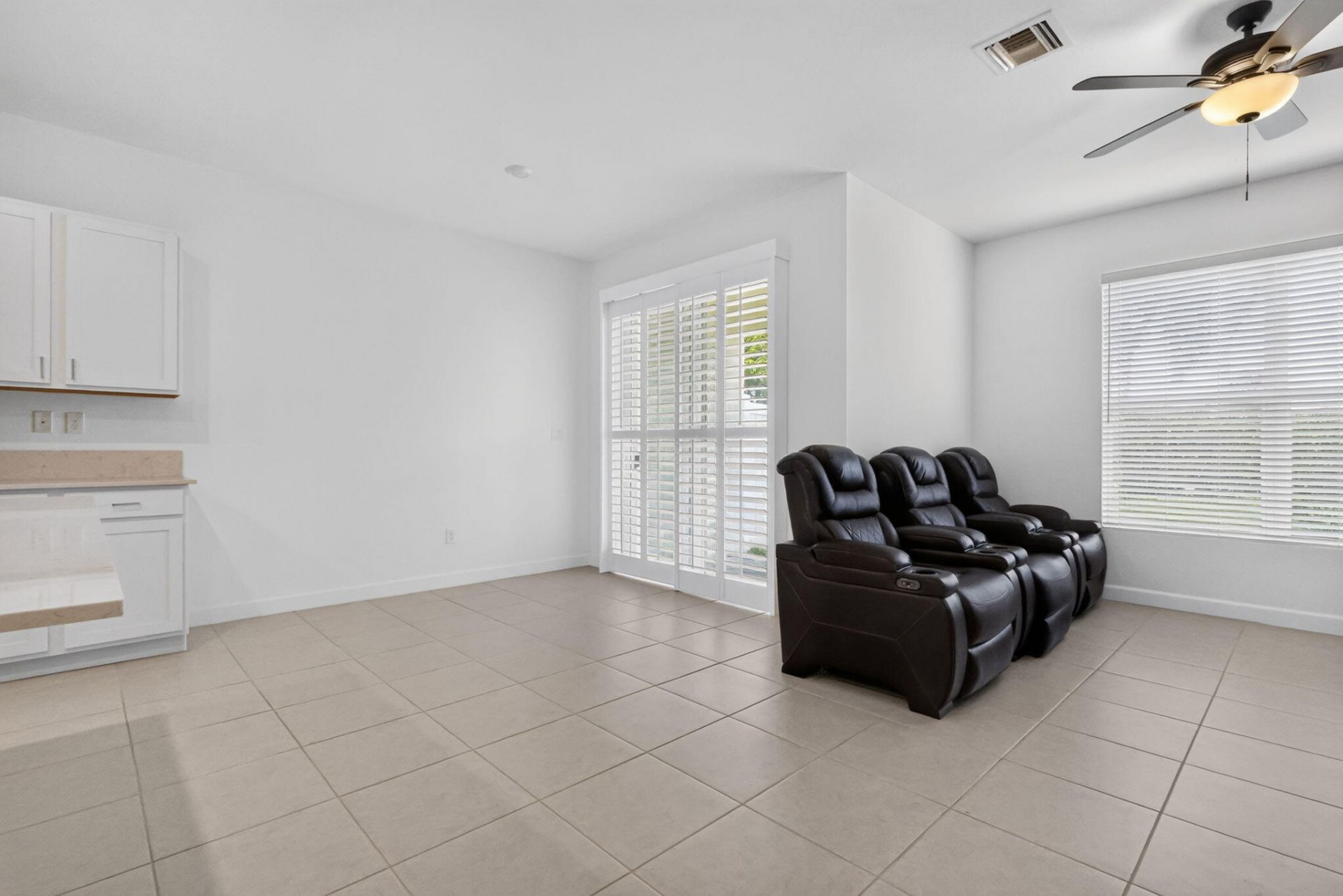 4168 Lagoon Shore Drive, Lake Worth, FL 33467 Photo