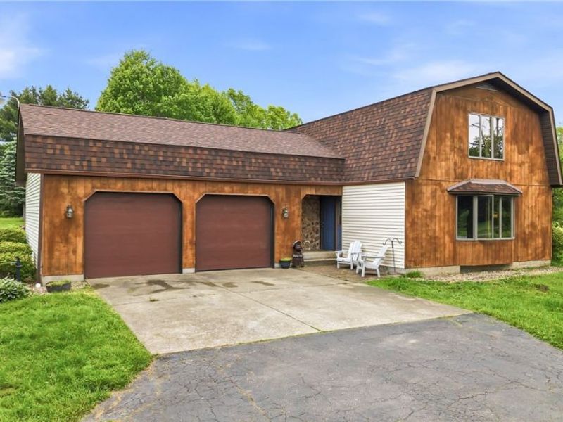 6667 Chestnut Ridge Road , Hubbard, OH 44425 Photo 1