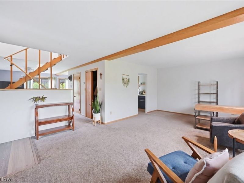 6667 Chestnut Ridge Road , Hubbard, OH 44425 Photo 13