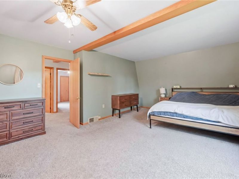 6667 Chestnut Ridge Road , Hubbard, OH 44425 Photo 22