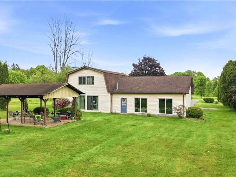 6667 Chestnut Ridge Road , Hubbard, OH 44425 Photo 4