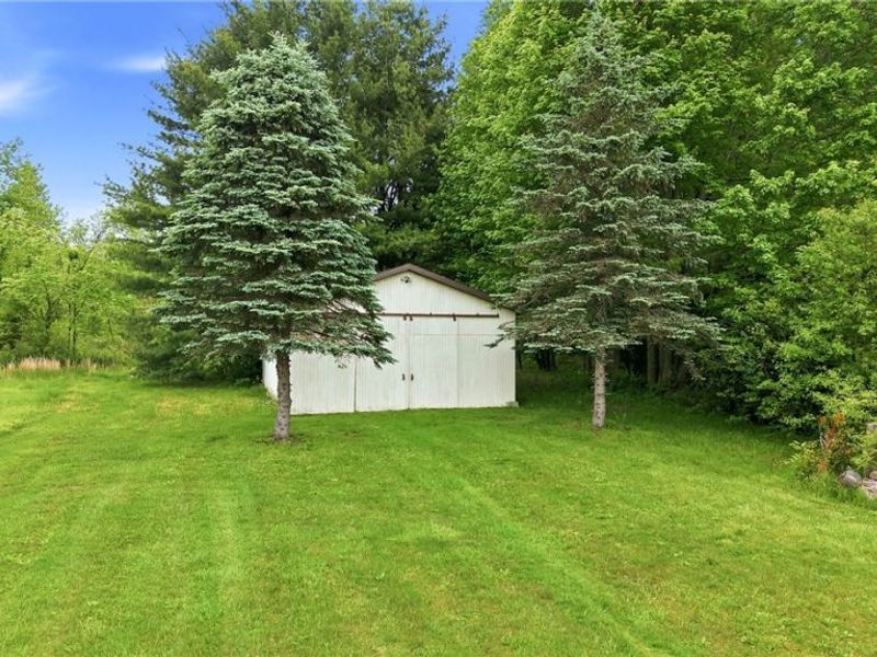 6667 Chestnut Ridge Road , Hubbard, OH 44425 Photo 9
